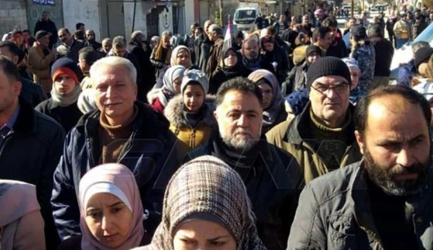 بالصور.. أهالي تل رفعت يجددون رفضهم للتواجد التركي