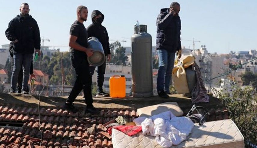 منظمة تدعو “الجنائية” للتحقيق بجريمة هدم منازل عائلة صالحية