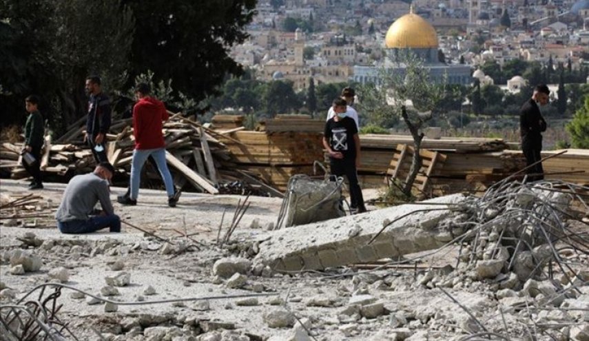 شرطة الإحتلال تقمع تظاهرة لفلسطينيين في حي الشيخ جراح 