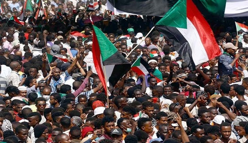 الاتحاد الأفريقي يؤكد دعم جهود ترتيب المرحلة الانتقالية بالسودان