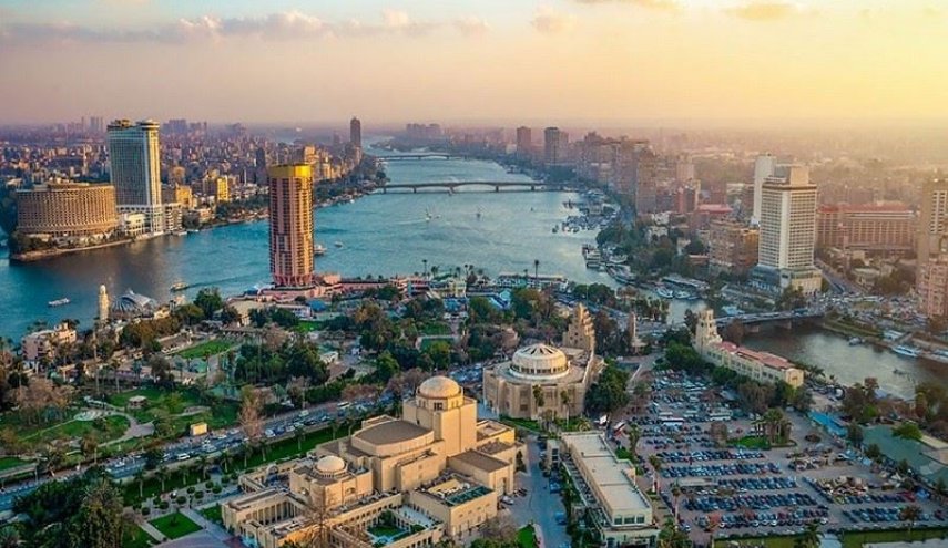  مستشار السيسي يحسم الجدل حول إغلاق البلاد بسبب كورونا