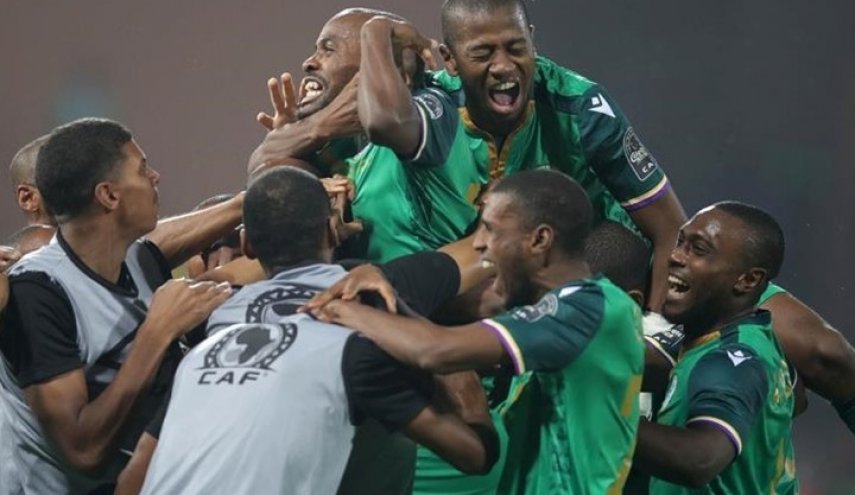 في أول مشاركة.. تأهل تاريخي لجزر القمر إلى دور الـ16 