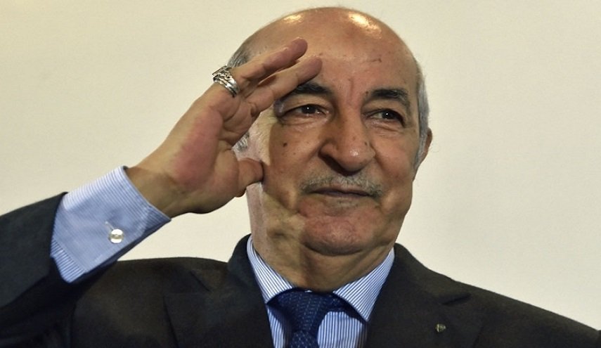 الرئيس الجزائري يتوجه الى مصر
