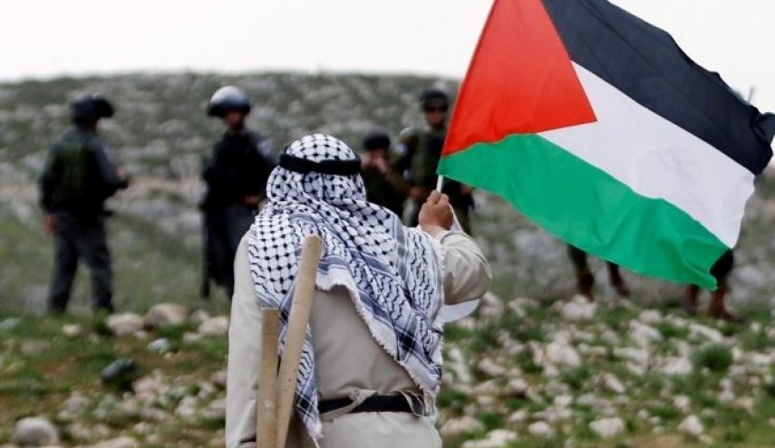 الخارجية الفلسطينة تدعو الفلسطنيين الى عدم الهجرة من البلد
