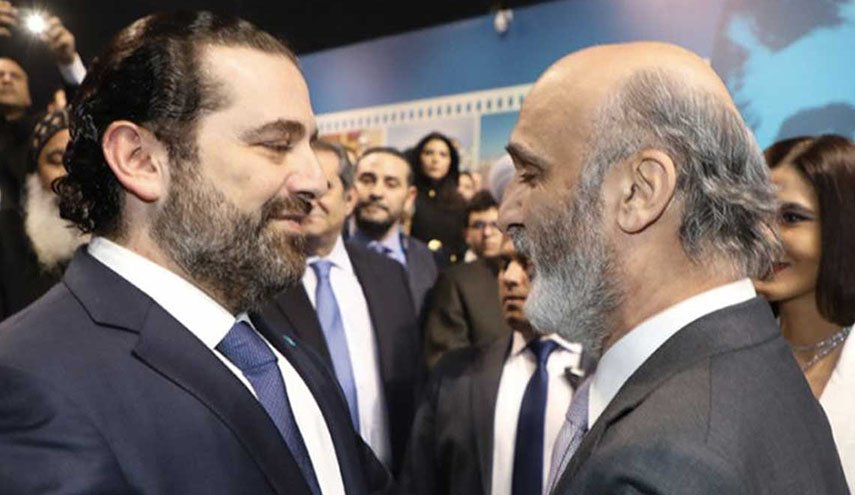 سجالٌ حاد بين  حزب  جعجع و التيار المستقبل 