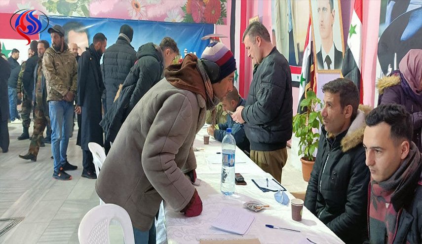 بالصور.. بدء عملية تسوية جديدة في مدينة درعا السورية