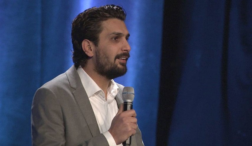 فنان فلسطيني يهاجم التطبيع ويهرول اليه