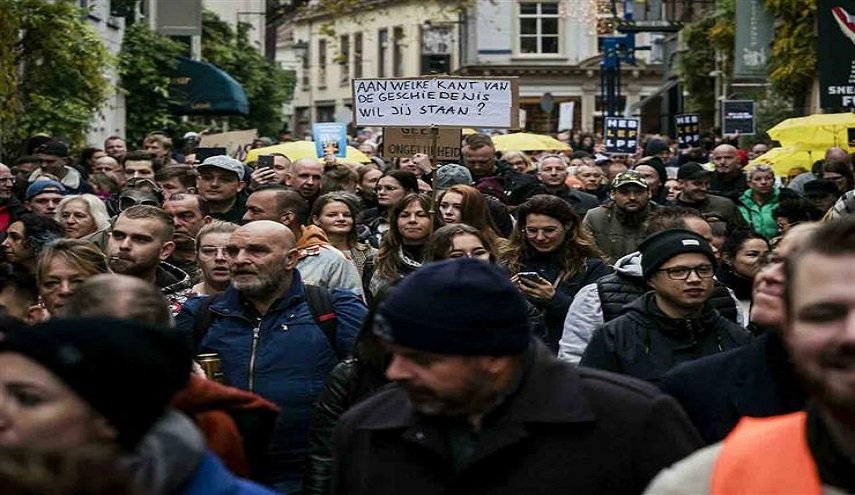 احتجاجات في بلجيكا ضد قيود كورونا تطالب باستقالة الحكومة
