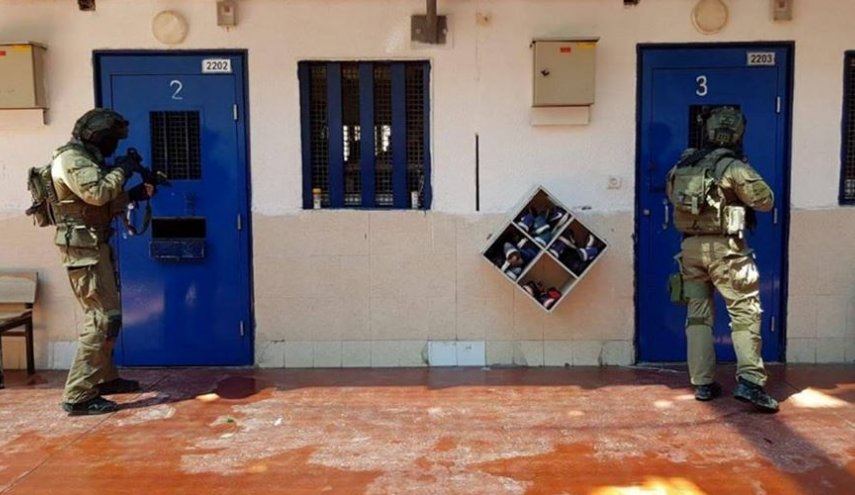 توتر شديد بسجون الاحتلال لإجراء تغييرات على نظام 