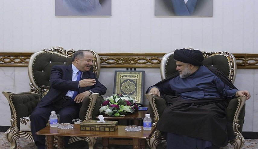 مكتب الصدر يكشف تفاصيل الاتصال الهاتفي مع بارزاني
