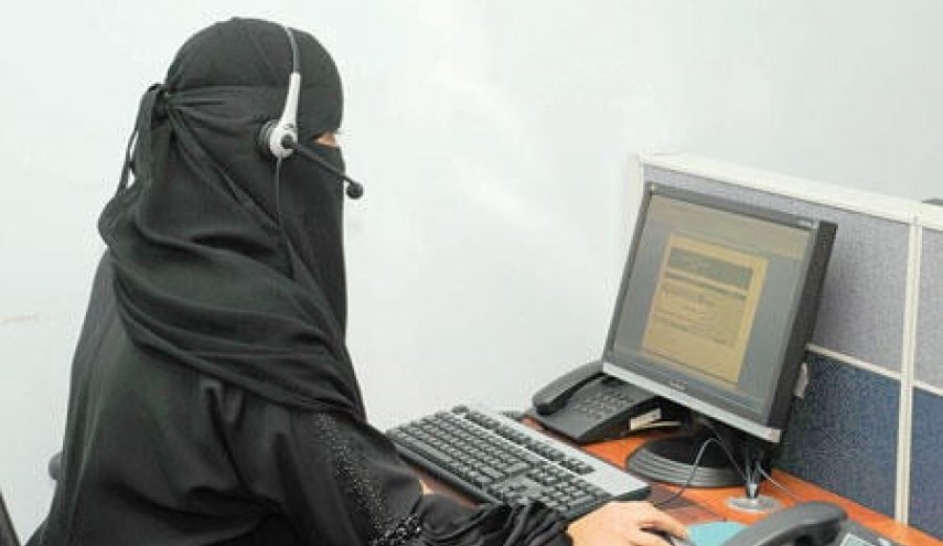 فصل 5 موظفات سعوديات من مؤسسة صحية وتعين أجنبية!