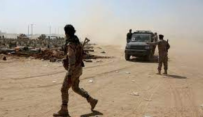 حكومة هادي تبحث عن موالين جدد
