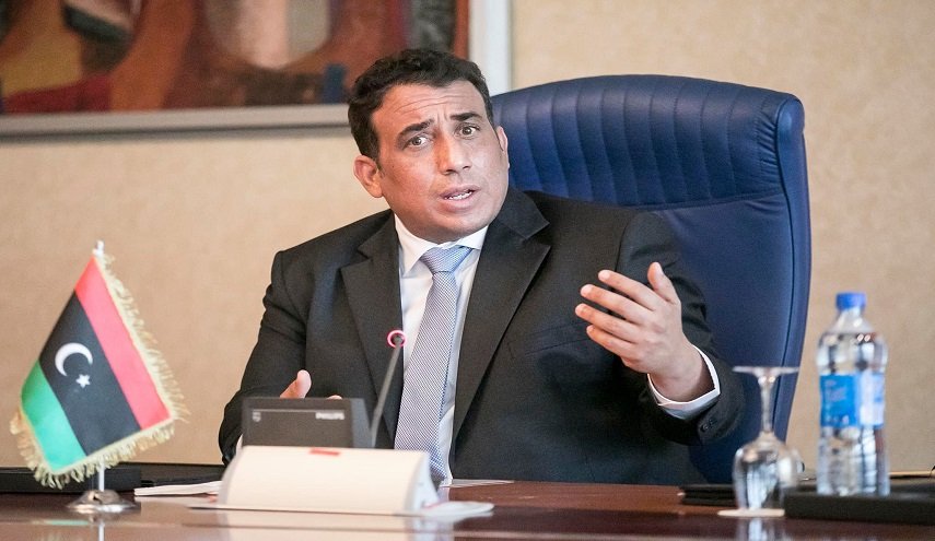 المنفي: 