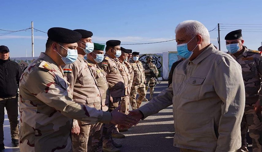 الفياض يعقد اجتماعا مع قادة الحشد والقوات الامنية في ديالى