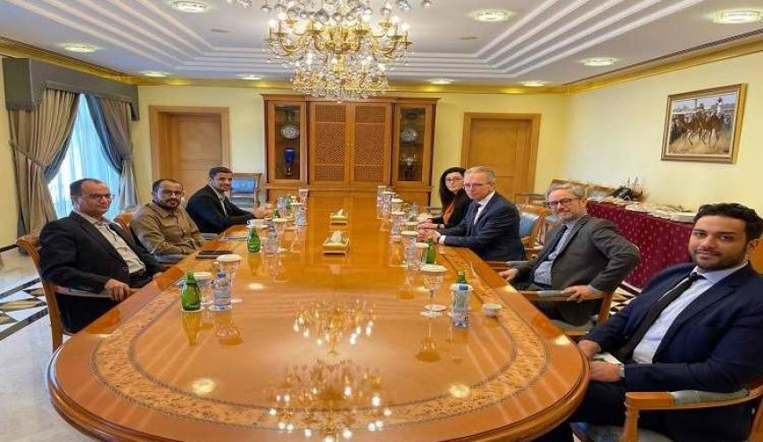 عبد السلام يناقش مع مسؤولين أوروبيين آثار العدوان على اليمن

