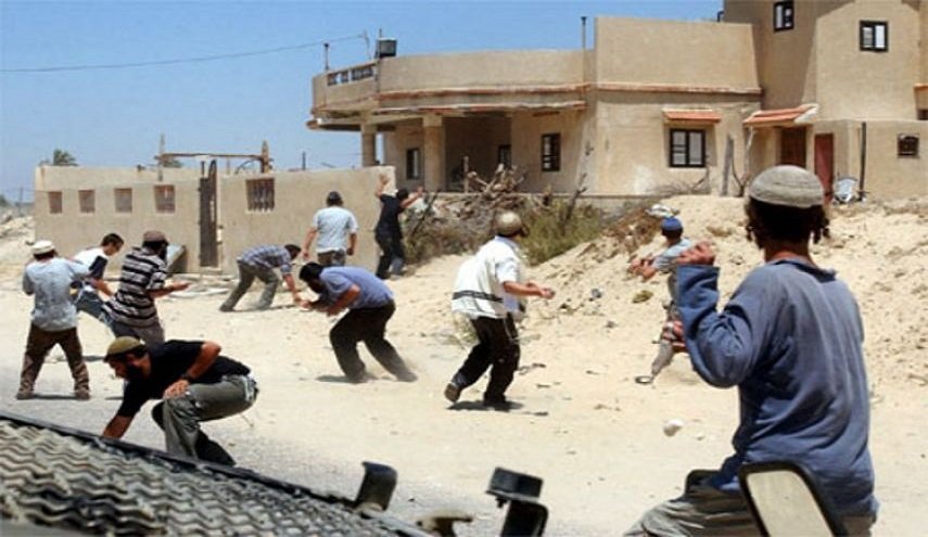 عصابات المستوطنين.. ذراع الاحتلال لترويع الفلسطينيين وسلب ممتلكاتهم