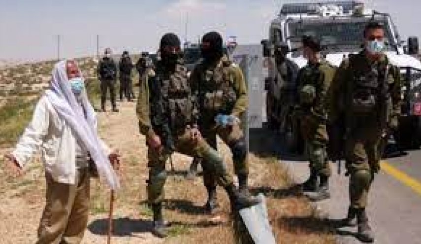 إصابة عشرات الفلسطينيين بمواجهات مع الإحتلال بينهم صحفيون 