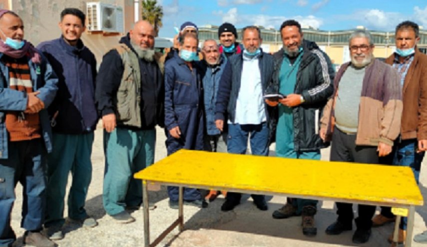 مستخدمو ميناء الحريقة في ليبيا يهددون بالإقفال التام في حال لم تنفذ مطالبهم