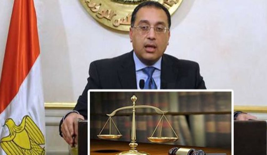 رئيس وزراء مصر يمهد لرفع أسعار الوقود: السعر العالمي ارتفع 54%