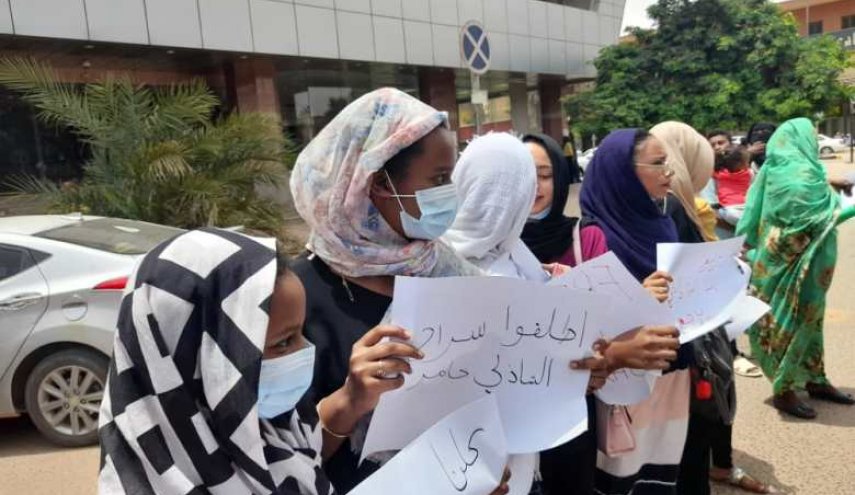 السودان .. أسر معتقلي لجنة 