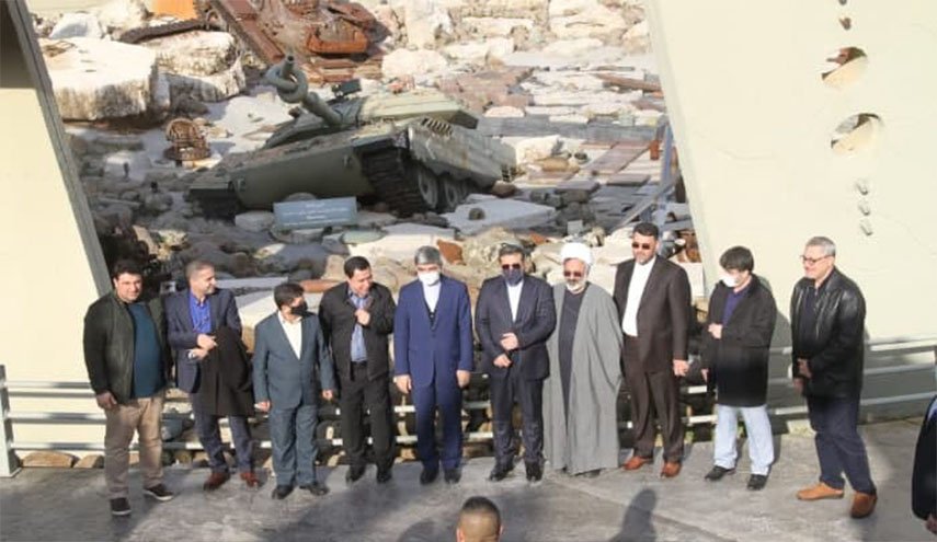 وزير الثقافة والارشاد الايراني يجول في الجنوب اللبناني
