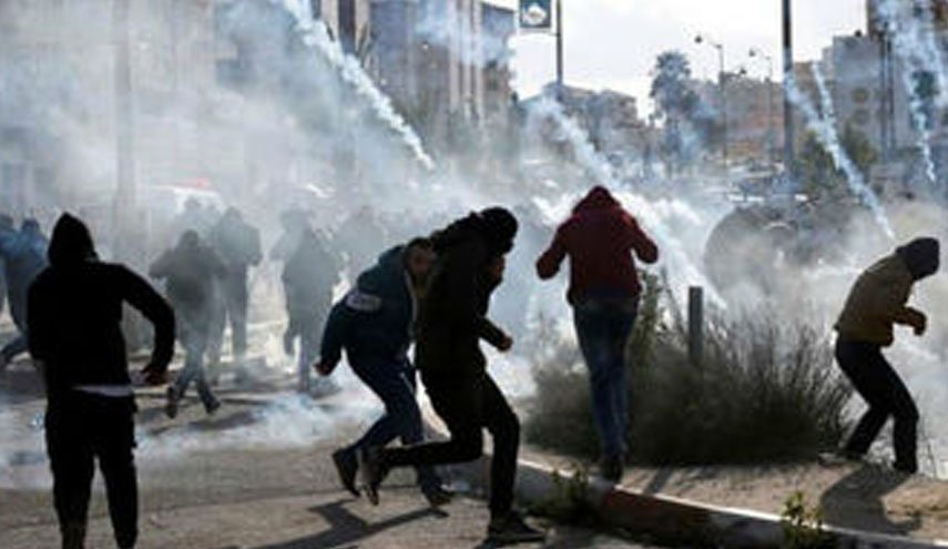 زخمی شدن ده‌ها فلسطینی و یک خبرنگار در درگیری با صهیونیست ها 