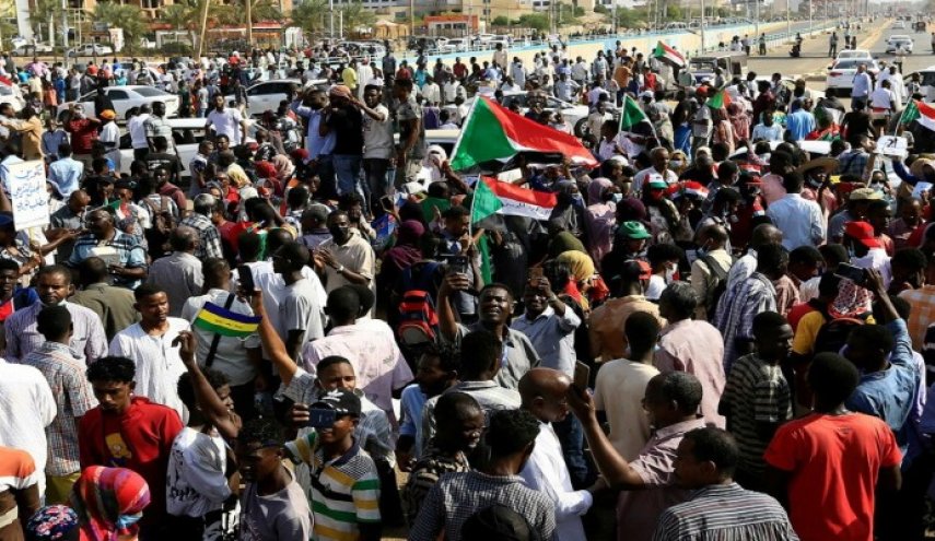 تجدد المظاهرات بالخرطوم للمطالبة بحكم مدني
