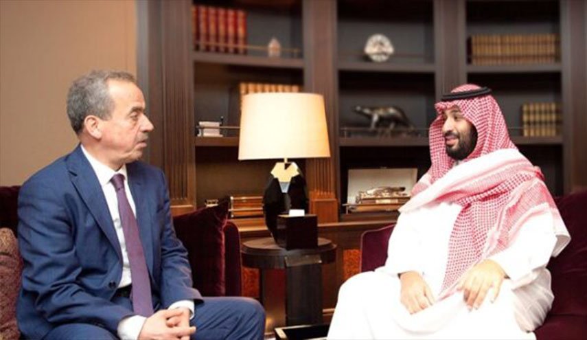 صحفي مقرّب من السعودية: قدر سوريا العودة لأسرتها