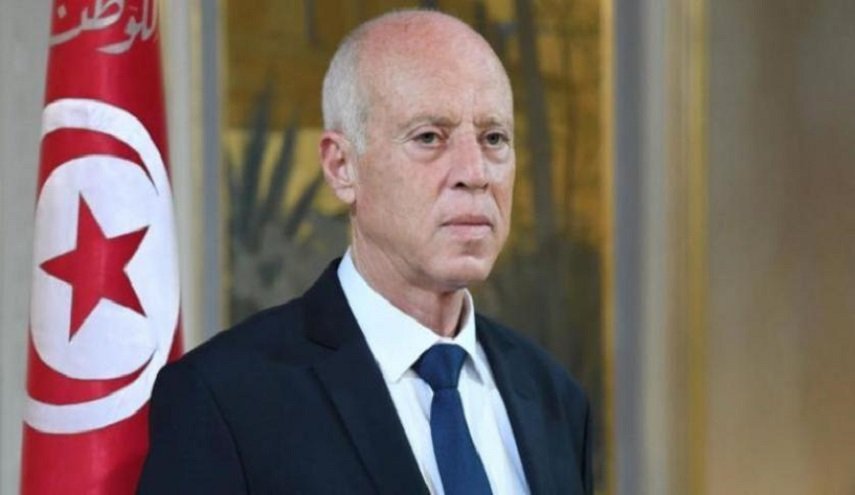 الرئيس التونسي يصدر مرسوما بالعفو في قضايا فساد لاسترداد أموال