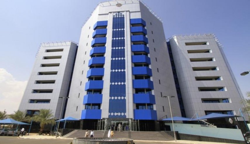 السودان يحصل على وديعة من الإمارات والسعودية ويعتزم ضخ مبالغ من النقد الأجنبي