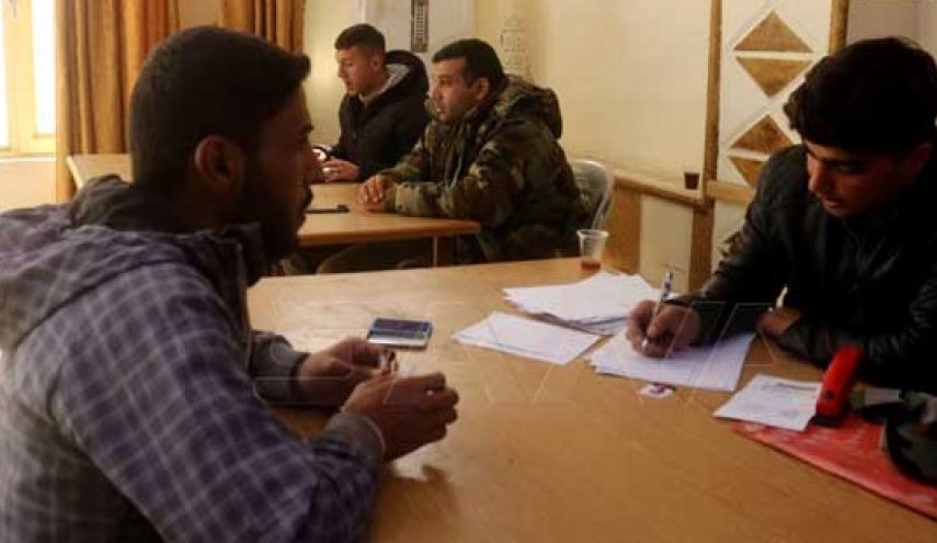 بالصور.. استمرار عمليات التسوية في الرقة وحلب ودير الزور