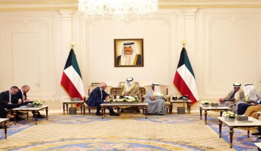 بوريل يجري مباحثات رسمية مع الكويت حول هذه الملفات..