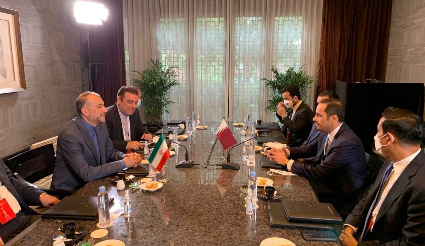 أميرعبداللهيان يلتقي وزير الخارجية القطري في الصين