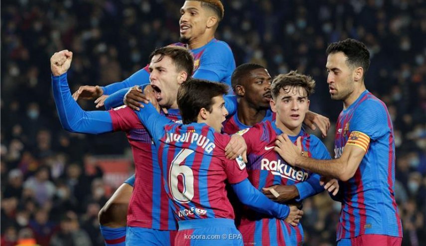 برشلونة يسحق اشبيلية ..لمطاردة ريال مدريد على الصدارة