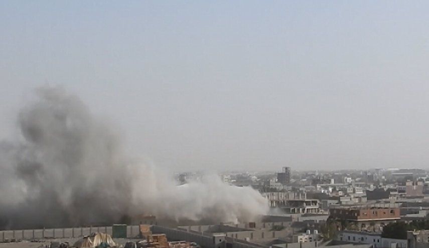 67 خرقا لقوى العدوان في الحديدة خلال الساعات الماضية