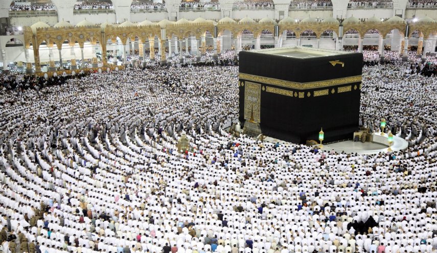 5 آلاف حاج حصة الكويت.. ولا رد حول عمرة 'البدون'