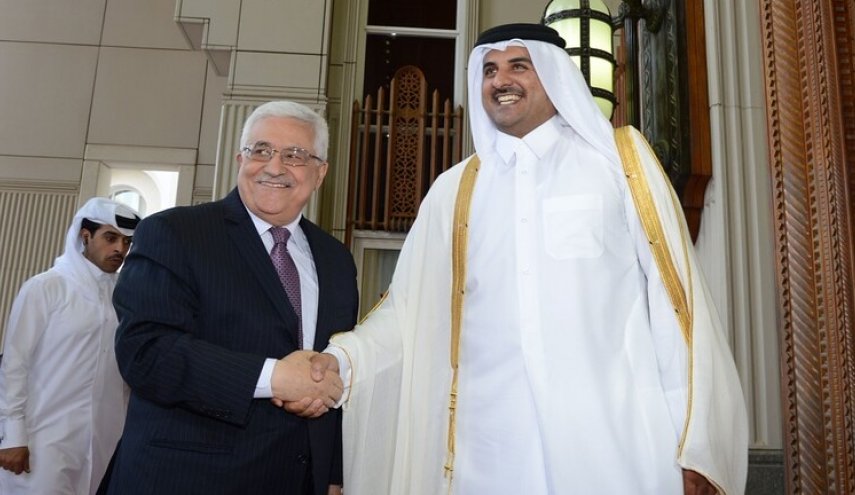 امير قطر يبحث مع عباس وهنية الأوضاع في فلسطين