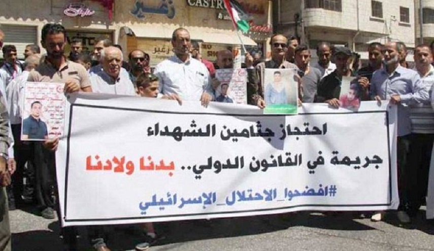 الإعلام الفلسطينية: إحتجاز جثامين 105 شهداء بالثلاجات و256 شهيدا بمقابر الأرقام