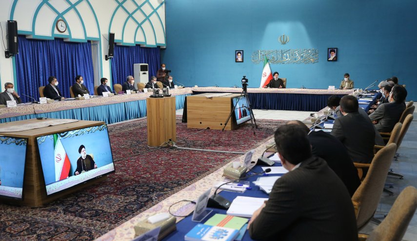 نیازمند انقلاب در نظام اداری بر پایه عدالت هستیم/ باید «انضباط مالی و اداری» در کشور جایگزین نظام «چانه زنی» و «قانون‌گرایی» جایگزین «توصیه و سفارش» شود

