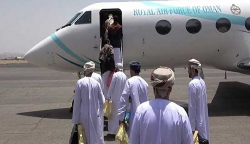 اليمن.. وفد عماني برفقة الوفد الوطني يصل صنعاء 