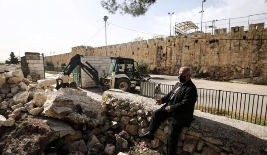 عمليات تجريف للاحتلال بالضفة واعتقال طفلين من سلوان