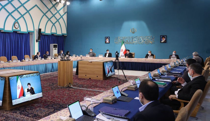 رئیس جمهور: دولت خود را ملزم به اجرای منویات مقام معظم رهبری می‌داند