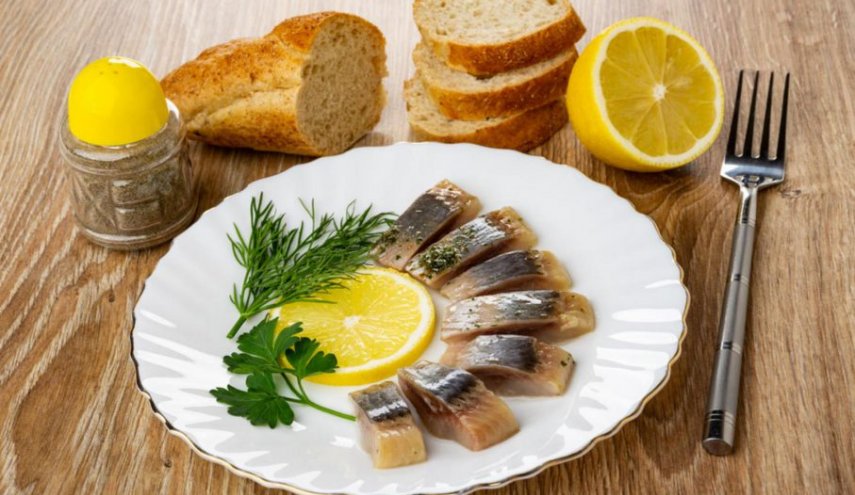 تناول كميات كبيرة من الأسماك المملحة يساهم في زيادة الوزن