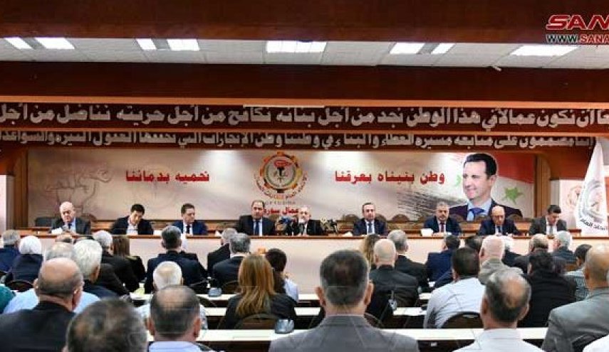 پهلوگیری یک نفتکش حامل یک میلیون بشکه نفت در بندر بانیانس سوریه
