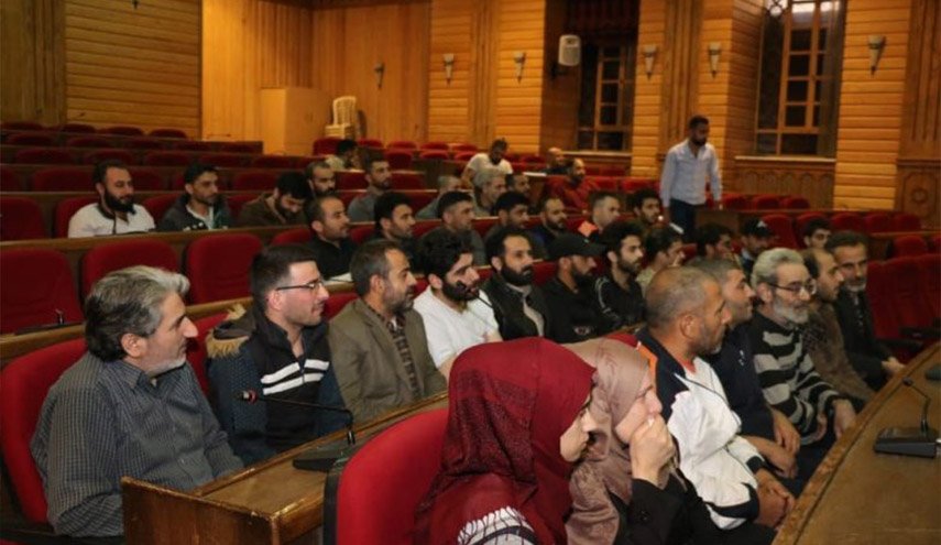 سوريا.. تسليم 81 شخصاً من المفرج عنهم إلى ذويهم في 3 محافظات