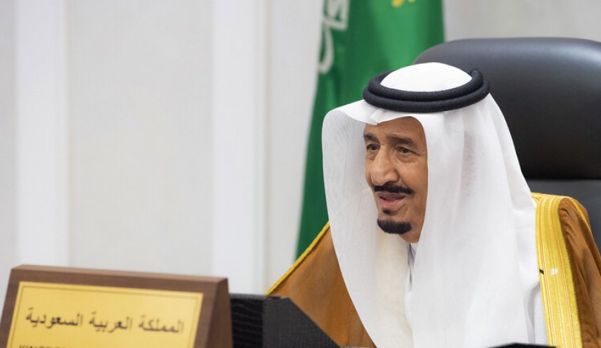 الملك سلمان يدخل المستشفى