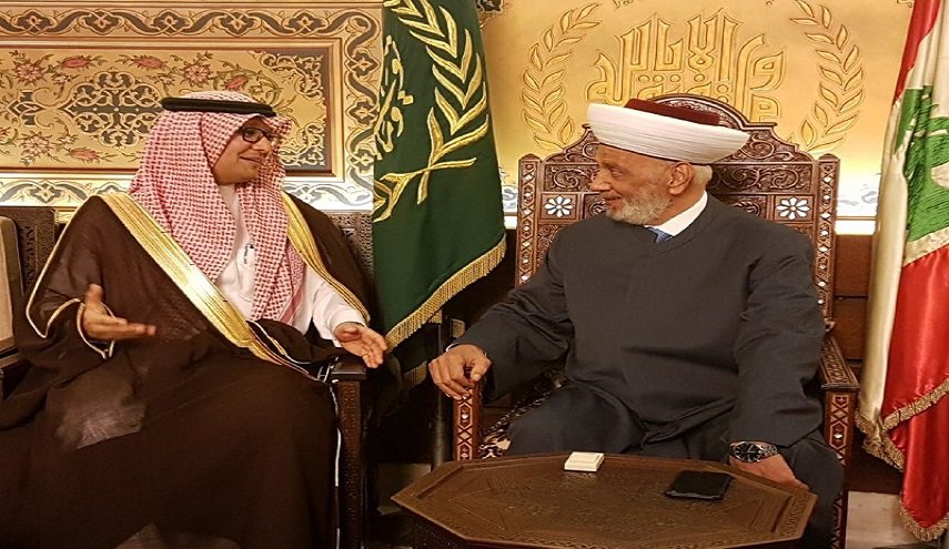 ضغوط سعودية على مفتي لبنان للحث على المشاركة في الانتخابات
