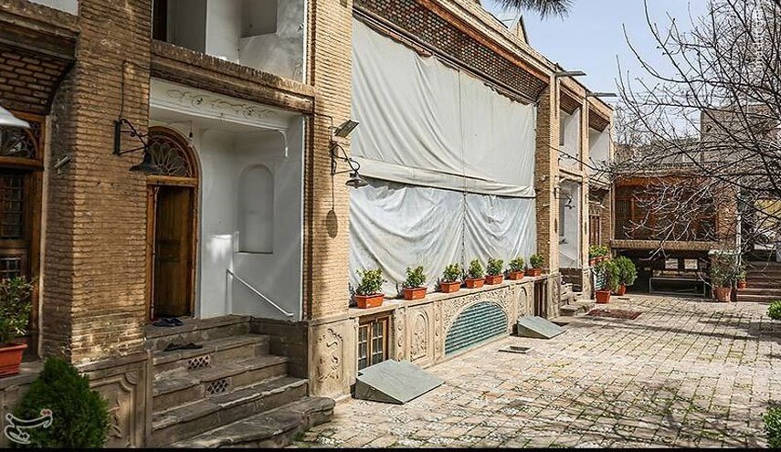 شاهد: حسينية تاريخية في مدينة قزوين شمال غرب ايران
