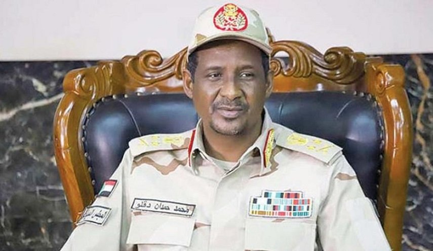 السودان.. 'حميدتي' يهنئ محمد بن زايد بتوليه رئاسة الامارات
