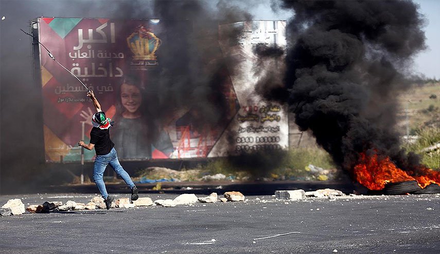 الاحتلال يعتقل 8 فلسطينيين خلال مواجهات شمال البيرة